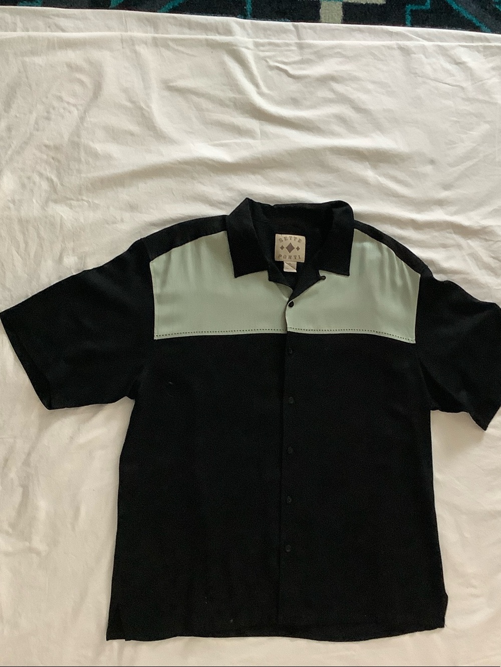 Men's Short Sleeve Panel Shirt in Black and Sage